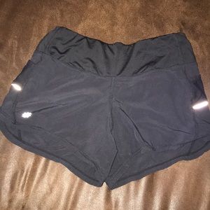 Athleta short